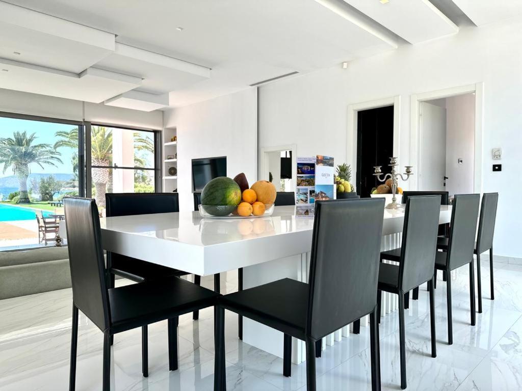 ארמיוני Leblanc Luxurious Beachfront Villa, Gcollectiongr מראה חיצוני תמונה