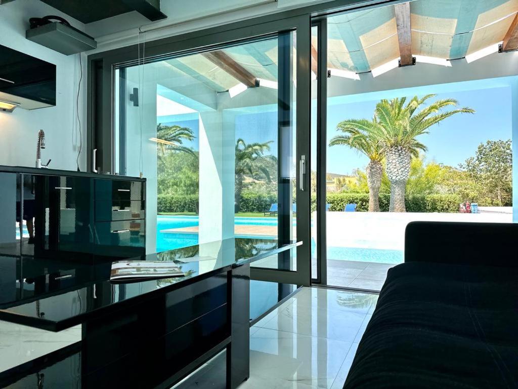 ארמיוני Leblanc Luxurious Beachfront Villa, Gcollectiongr מראה חיצוני תמונה