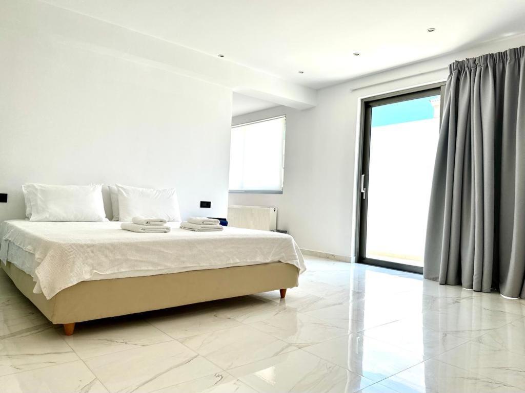 ארמיוני Leblanc Luxurious Beachfront Villa, Gcollectiongr מראה חיצוני תמונה
