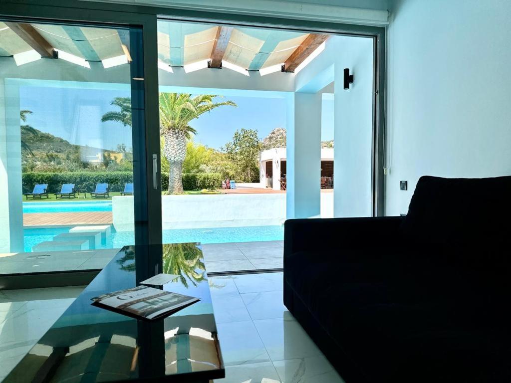 ארמיוני Leblanc Luxurious Beachfront Villa, Gcollectiongr מראה חיצוני תמונה
